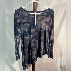 Lululemon To The Point Long Sleeve-Size 4.